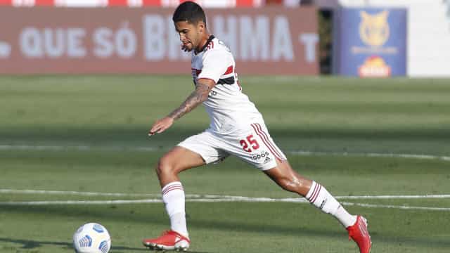 São Paulo aposta em passes decisivos de Nestor após mudança de função