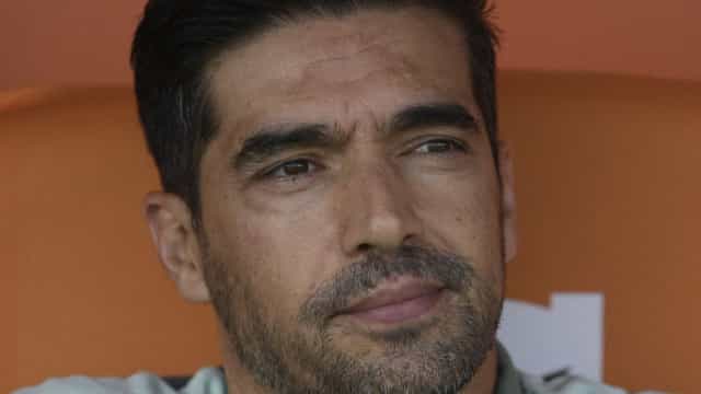 Abel Ferreira exalta Palmeiras: Não trocarei para brigar em meio de tabela