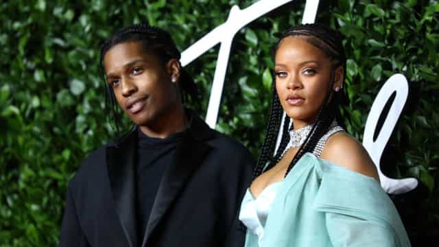A$AP Rocky diz a jornalista que Rihanna é seu produto Fenty favorito