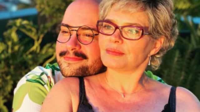 Mãe de Tiago Abravanel posta mensagem após relato dele sobre família no BBB 22
