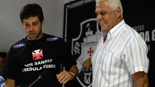Vasco vai homenagear o ídolo Roberto Dinamite com título benemérito e estátua