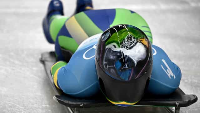 Nicole Silveira fica em 14º lugar após estreia no skeleton nos Jogos de Inverno