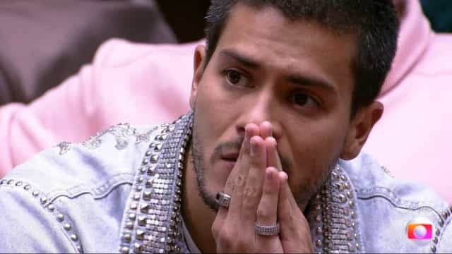 Arthur descarta puxar Brunna para o Paredão no BBB 22