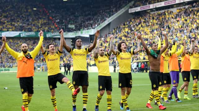 Com dois de Reus, Dortmund vence Union Berlin e fica mais perto do líder Bayern