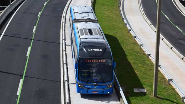 Motoristas de BRT do Rio entram em greve e paralisam sistema