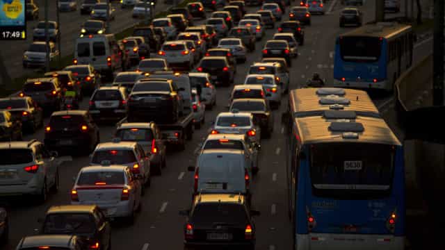 Possível ‘invasão’ de turistas leva litoral de SP a criar força-tarefa no Carnaval