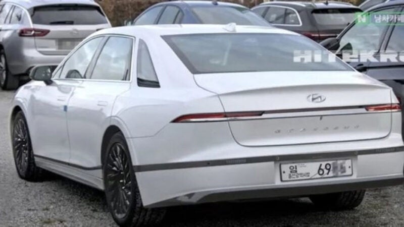 Novo Hyundai Azera 2023 aparece novamente na Coreia