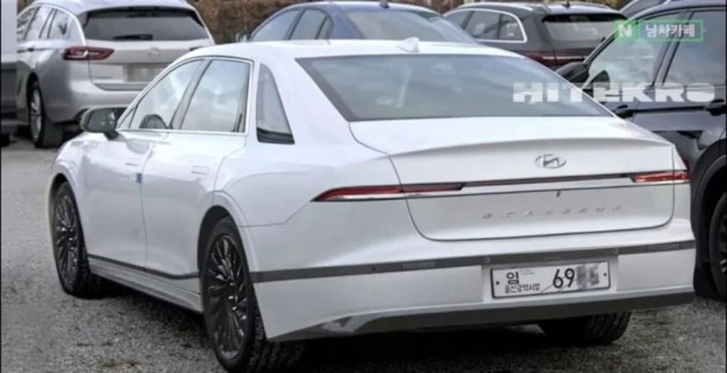 Novo Hyundai Azera 2023 aparece novamente na Coreia