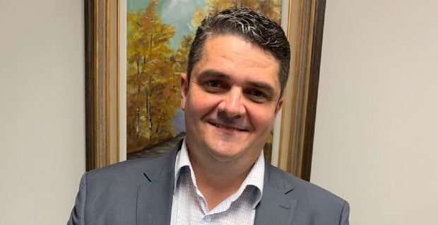 Érico Stevan confirma reajuste salarial de 5,5% para servidores de Guarantã do Norte