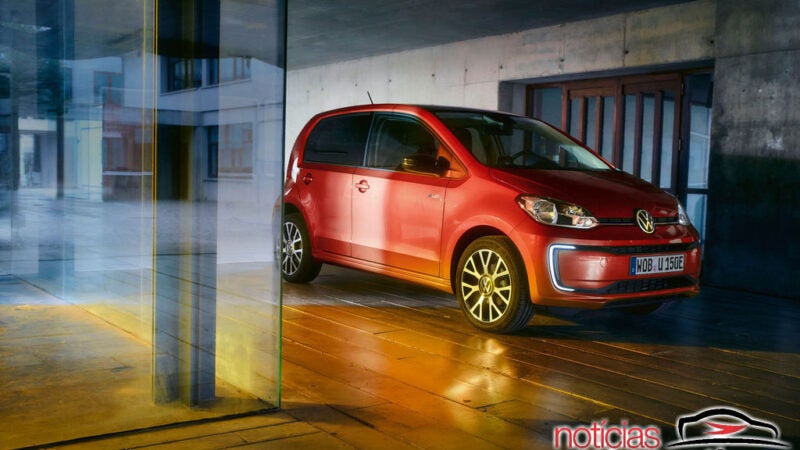 Europa: VW e-Up volta ao jogo a partir de R$ 153,6 mil