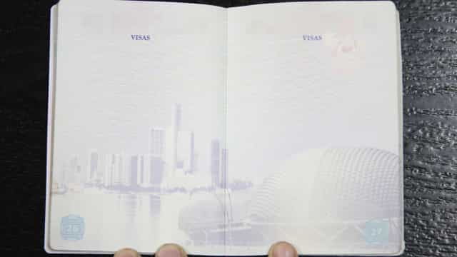 Bruxelas pede que países da União Europeia revoguem passaportes dourados