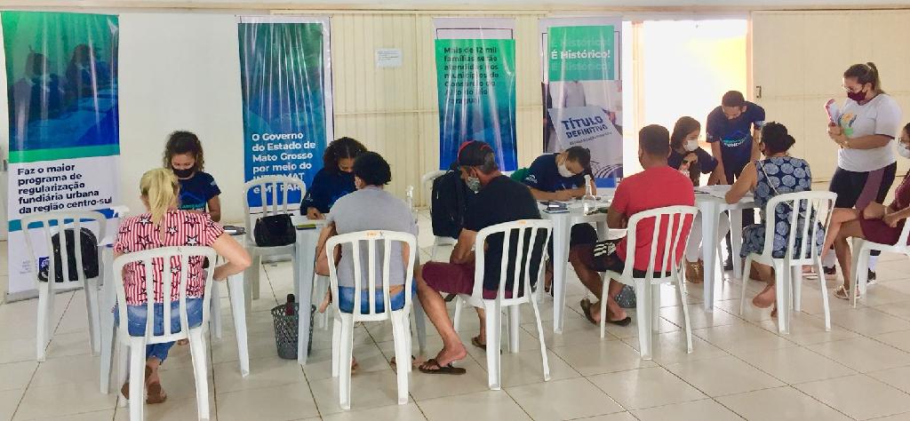 Governo de MT atende 600 famílias em mutirões para regularização de imóveis