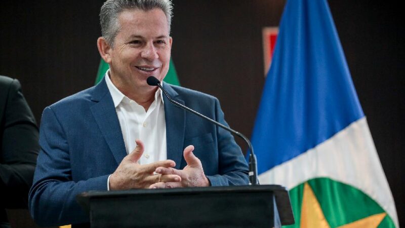 Governador vai a Lucas do Rio Verde, entrega casas populares, assina convênios e inaugura obra