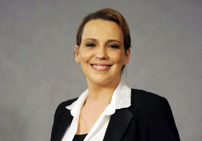 Atriz Ana Beatriz Nogueira remove tumor no pulmão e passa bem