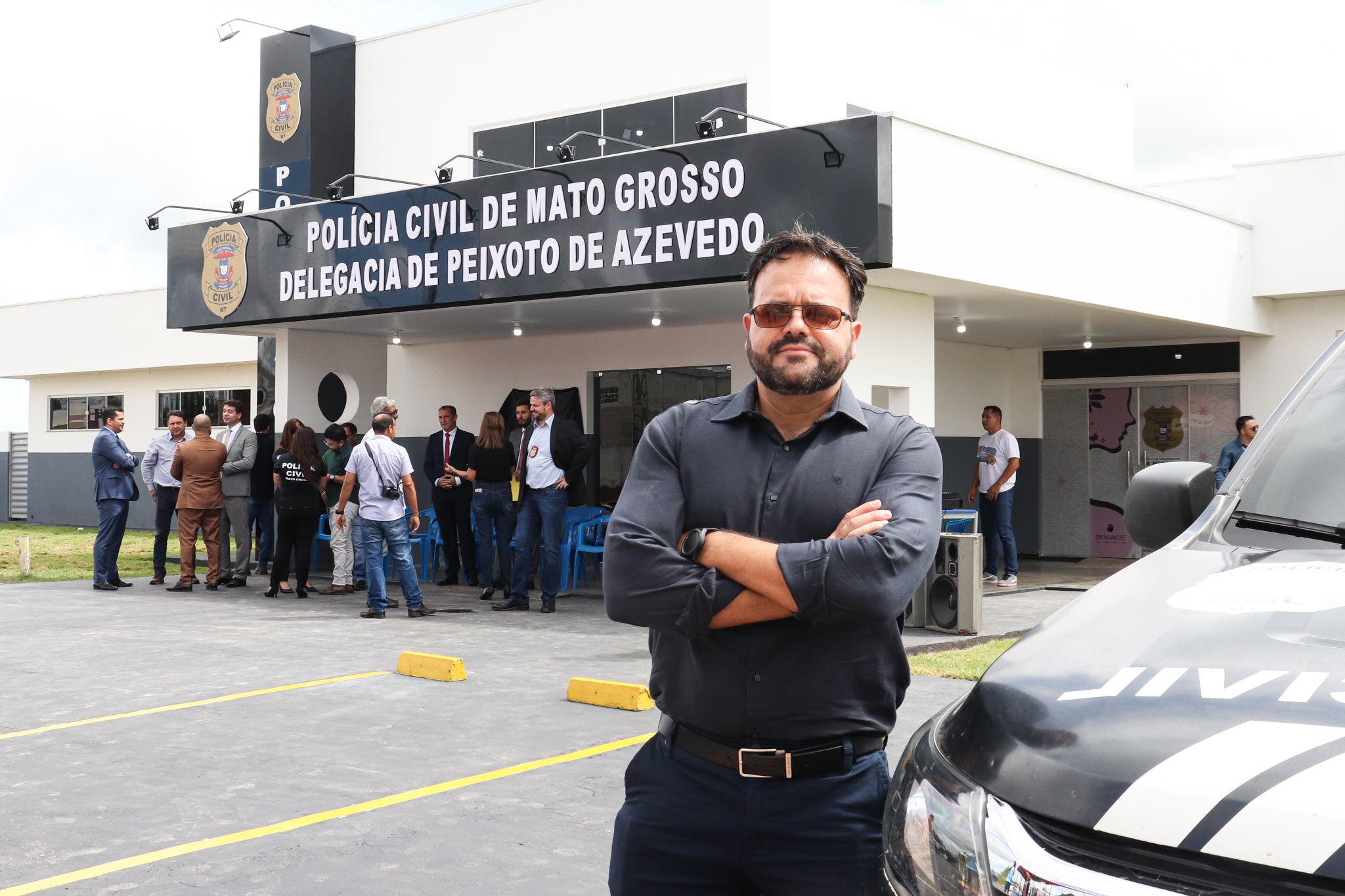 Claudinei destina emenda e prestigia a entrega da nova Delegacia de Peixoto de Azevedo