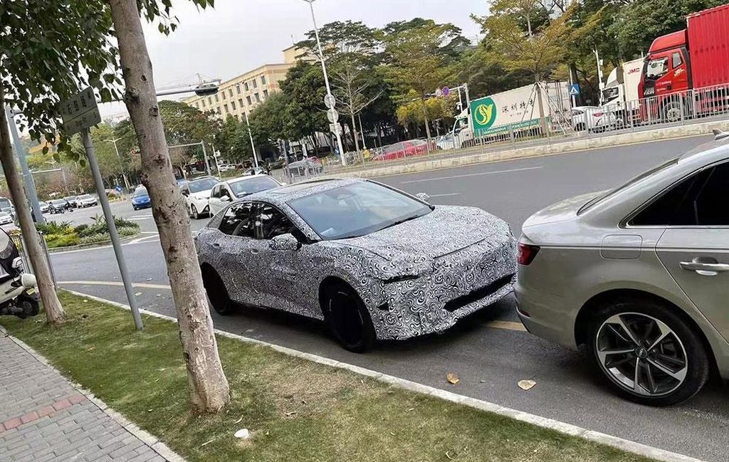 Toyota bZ SDN: alternativa ao Corolla é visto na China