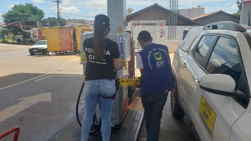 Em menos de 24 h, Polícia Civil e a ANP fecham duas vezes o mesmo posto por venda combustíveis adulterados