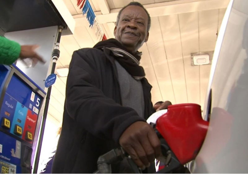 Empresário doa R$ 1 milhão em gasolina grátis para população