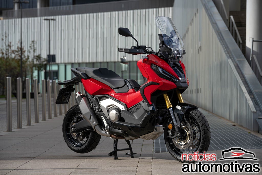 Honda X-ADV 2022 ganha novidades e parte de R$ 81.800