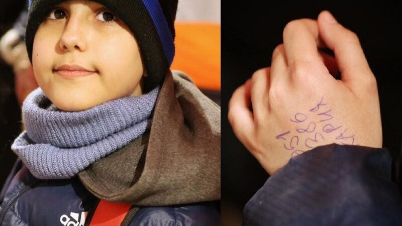 Final feliz para menino ucraniano que viajou sozinho com número de telefone na mão