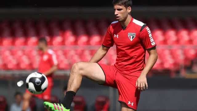 Calleri tem melhor início no São Paulo e busca riscar Palmeiras da lista