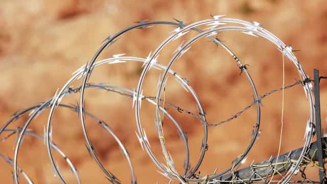 Como irmãos provaram inocência após 25 anos presos por assassinato que não cometeram