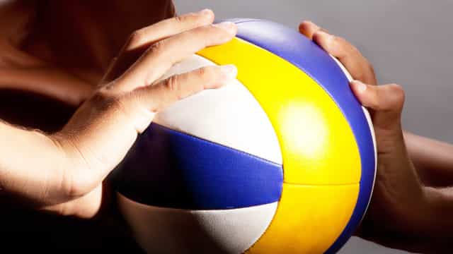 Federação Internacional de Vôlei retira sede do Mundial masculino da Rússia