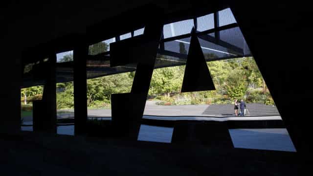 Federação russa diz que vai recorrer no CAS das suspensões da Fifa e Uefa