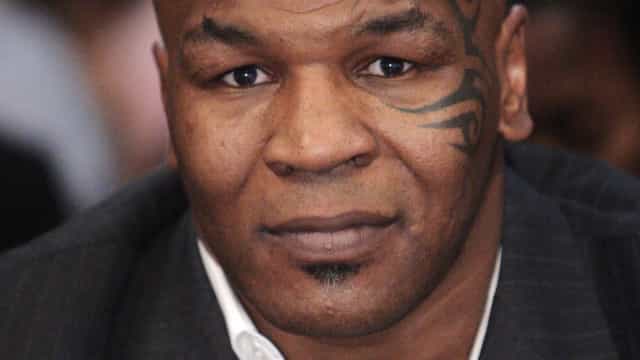 Mike Tyson lança bala de maconha em formato de orelha mordida