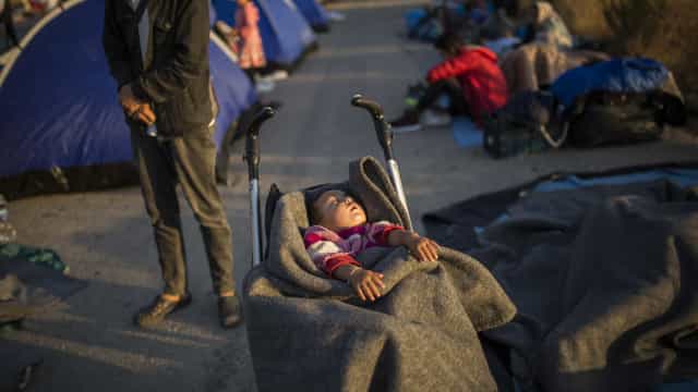 Bebê de 18 meses morre vítima de ataque a Mariupol