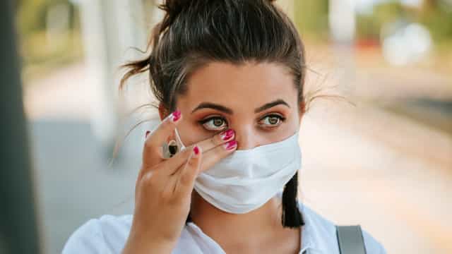 Pesquisadores apontam riscos nas escolas e defendem distribuição de máscaras