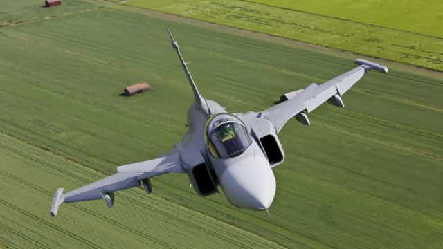 Alemanha vai comprar mais caças para enfrentar ameaça da Rússia