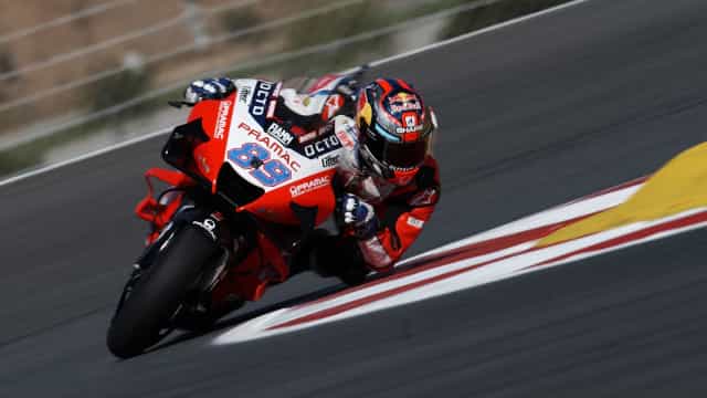 MotoGP começa com Jorge Martín na pole e campeão Quartararo fora do grid no Catar