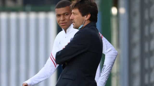 Leonardo afirma que PSG ‘fará de tudo’ para manter Mbappé e banca Pochettino