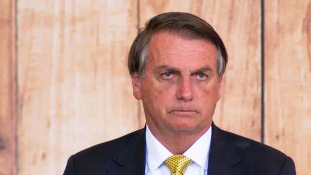 Justiça manda Bolsonaro e Petrobras se manifestarem sobre aumento do combustível