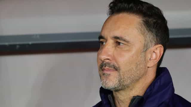 A dois dias do clássico, Vitor Pereira define a escalação do Corinthians