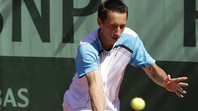 Tenista ucraniano deixa a família para se juntar ao combate na Ucrânia