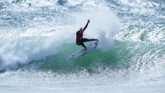 Tatiana Weston-Webb fatura etapa de Peniche no Circuito Mundial; Filipinho é vice