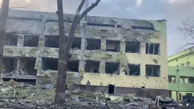 Criança de seis anos morre em ataque a hospital pediátrico em Mariupol