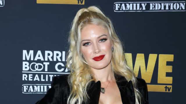 Heidi Montag come coração de animal cru para ajudar com fertilidade