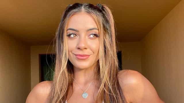 Cantora grávida do Now United cai durante coreografia de show em SP