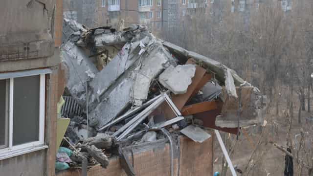 Ucrânia vive noite de ataques apesar de promessa da Rússia de reduzir ofensiva