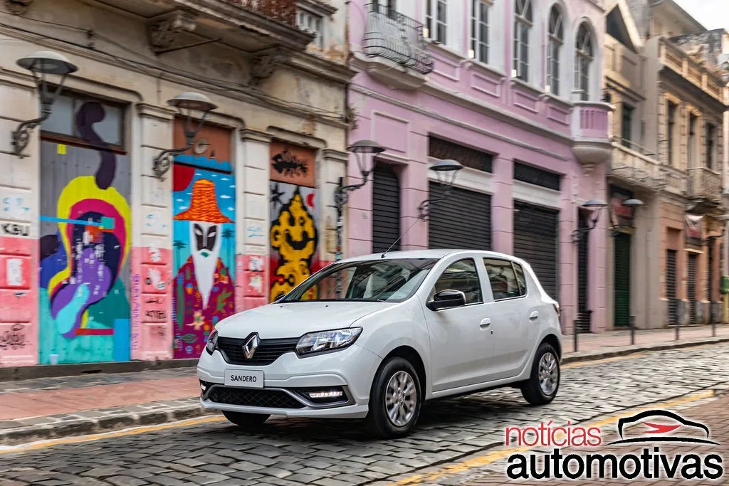 Renault aproveita o IPI menor e baixa preços