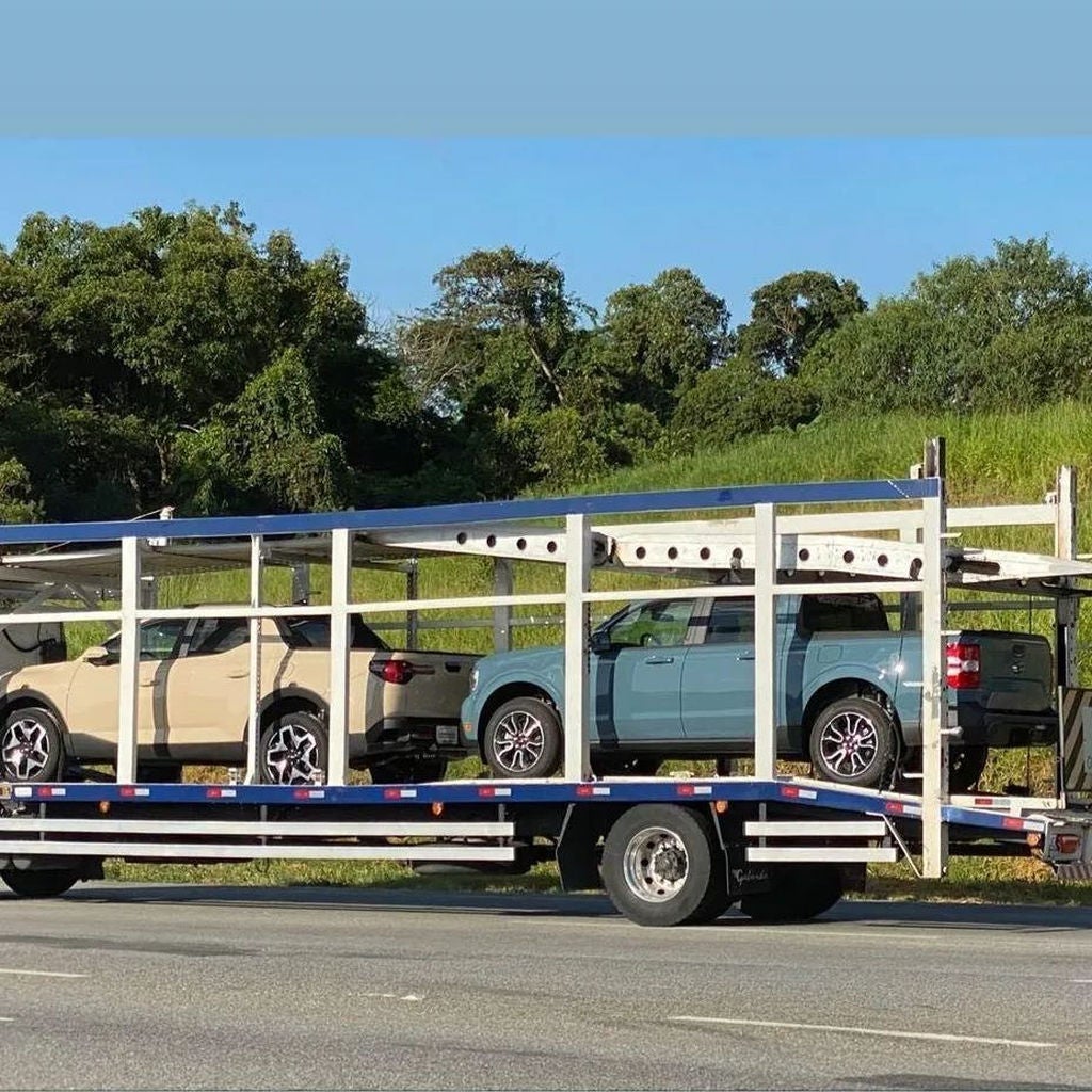 Hyundai Santa Cruz é flagrada com a Maverick em MG