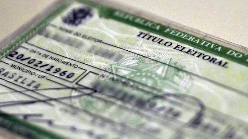Dá para transferir Título de Eleitor no site do TSE.  É fácil e rapidinho