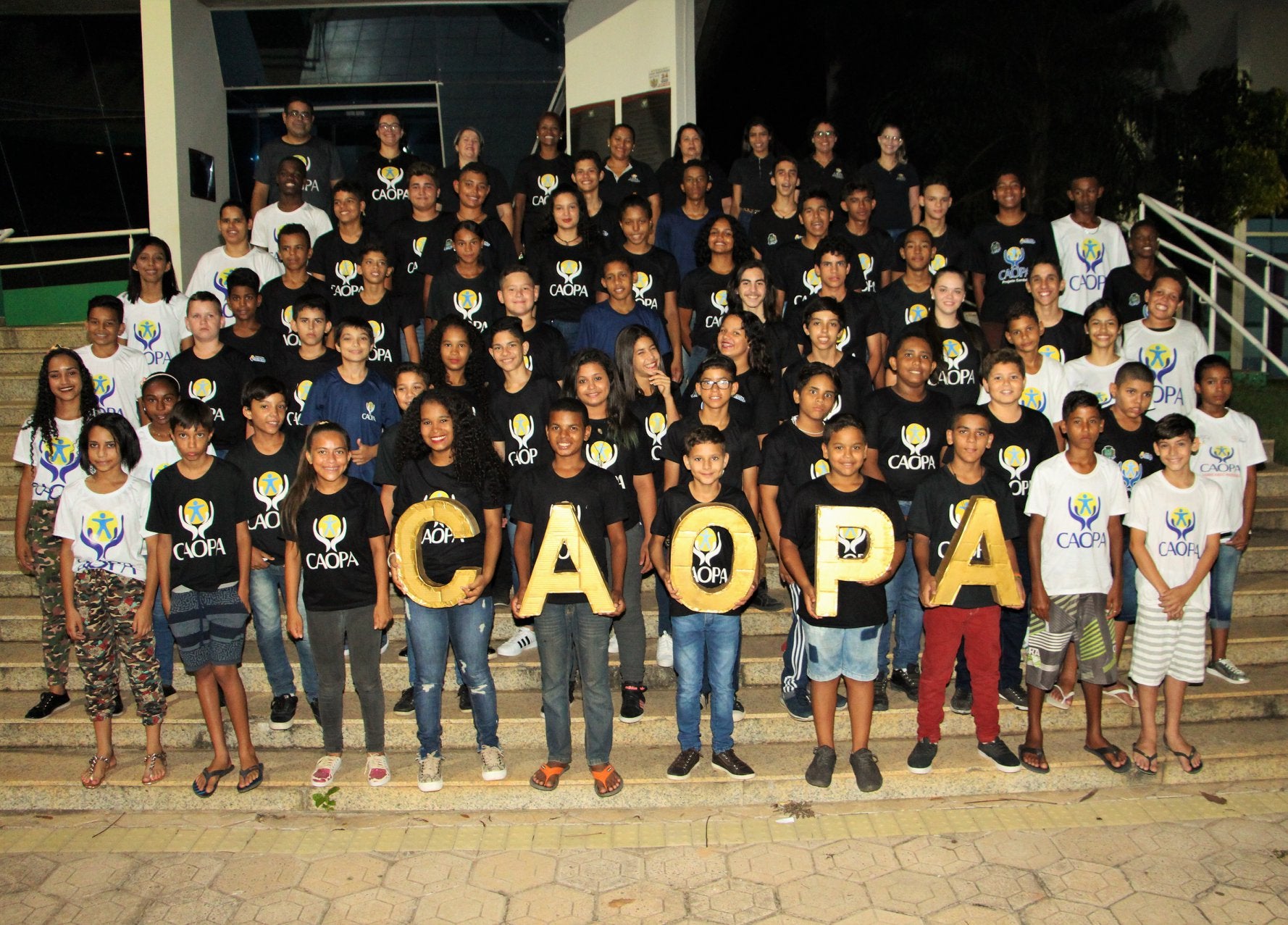 Ação Solidária no Shopping arrecada ovos de Páscoa para crianças do CAOPA