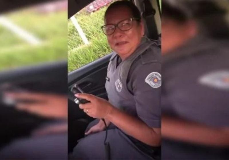 Filhos fazem homenagem à mãe PM prestes a se aposentar; [VÍDEO]