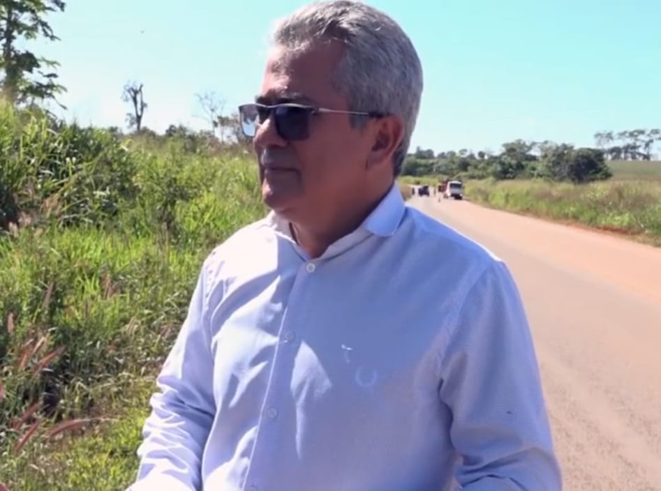Vereador Zilmar acompanha trabalhos de tapa buraco na MT 419