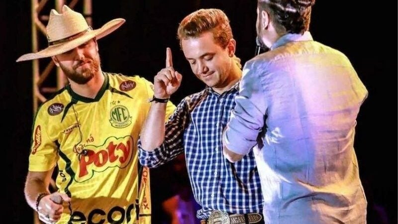 Zé Neto e Cristiano doam toda arrecadação de show para hospital de Rio Preto