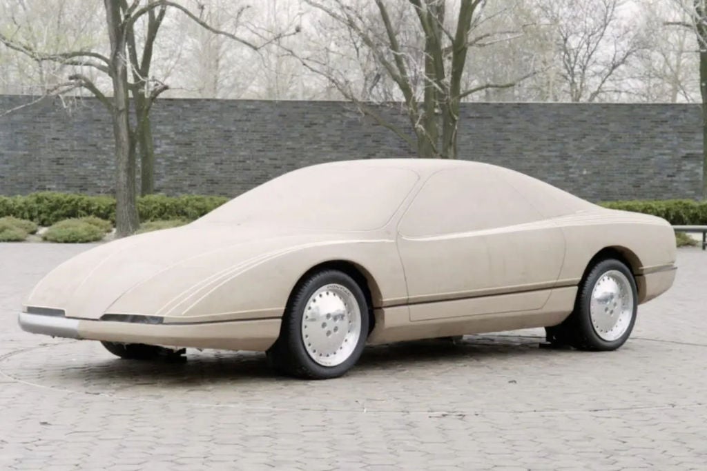 Chevrolet: GM pensou em um Camaro de tração dianteira